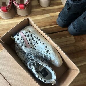 Golden Goose Deluxe Brand Sneakers
